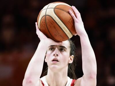 Mundial de baloncesto femenino: Caitlin Clark se estrena en grande