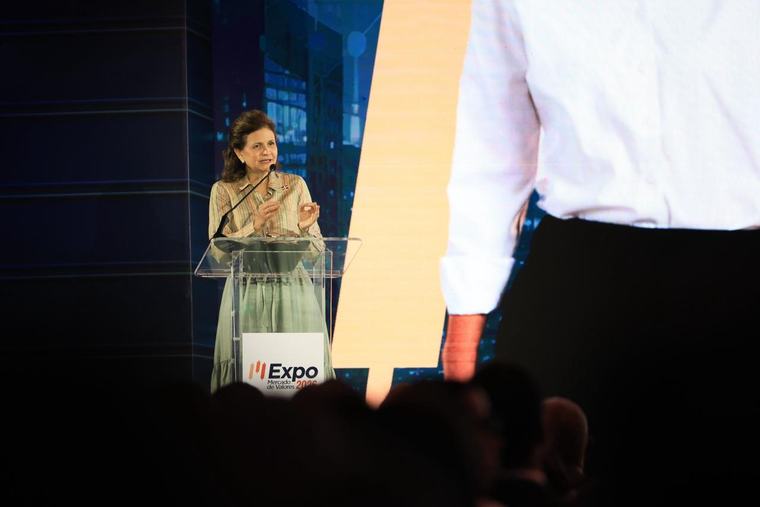 Vicepresidenta Raquel Peña destaca el mercado de valores como aliado para impulsar la inversión y el desarrollo del país