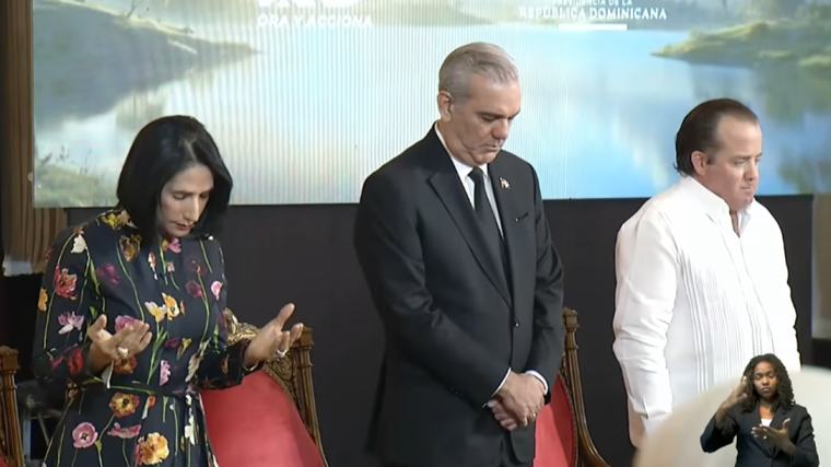 Estas son las peticiones que hizo Abinader durante la jornada nacional de oración