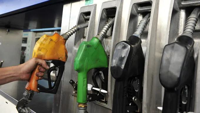 Estos son los combustibles que se mantendrán congelados y los que no