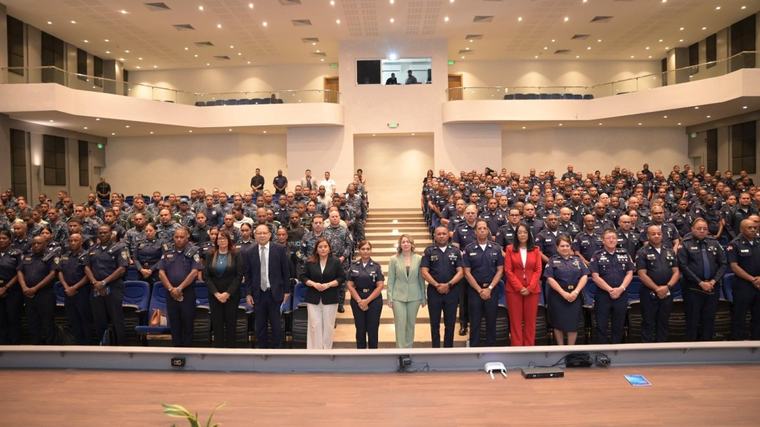 Policía Nacional y Ministerio de la Mujer movilizan a 300 hombres para prevenir violencia contra mujeres