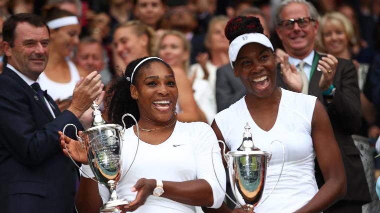 Regresan las Williams: ¿Cómo Venus y Serena redefinieron el dominio en dobles de tenis?