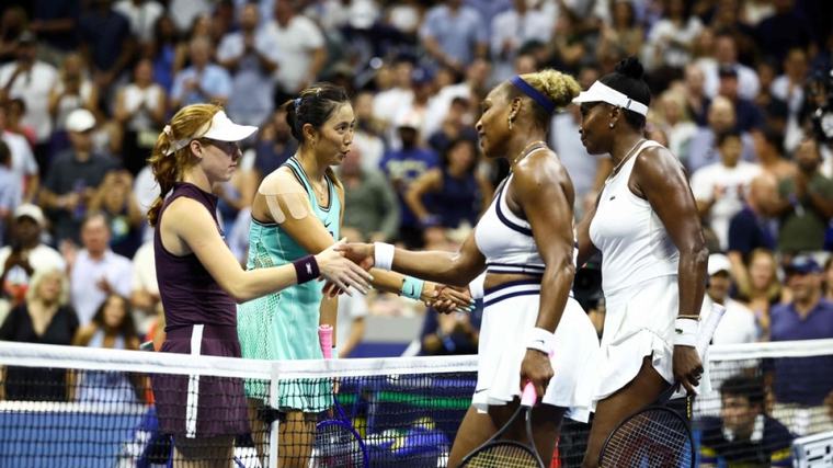 Serena y Venus Williams pierden en el desempate de su partido en su regreso