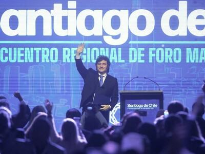 Javier Milei pide "quitar el cáncer de la izquierda" en Foro Madrid