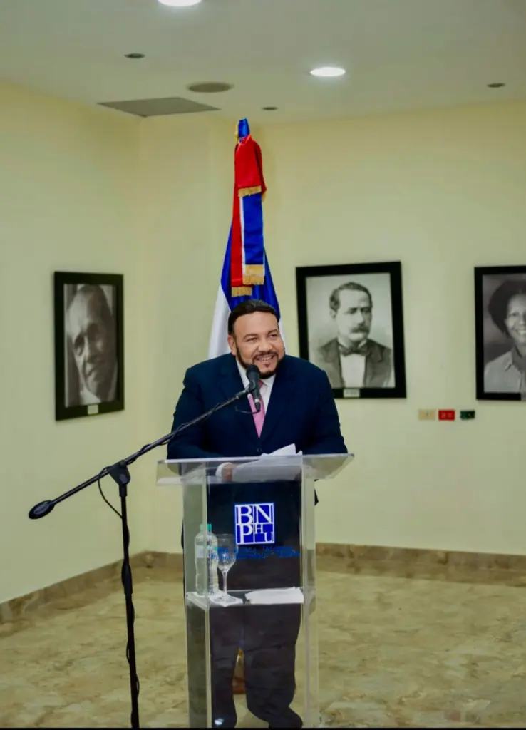 Miguel Reyes Sánchez puso en circulación la obra Balaguer muy de cerca: testimonio de la cotidianidad del poder